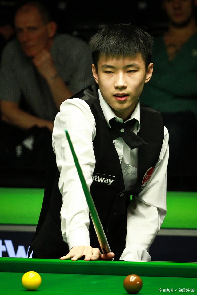 队在赛季初 队在赛季初